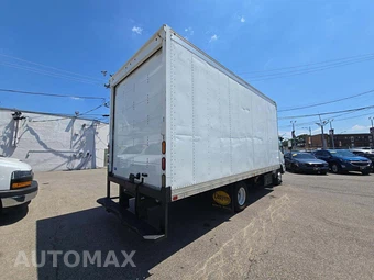 2020 Isuzu NPR HD Base Low Tilt – miniatura 3