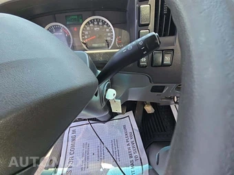 2020 Isuzu NPR HD Base Low Tilt – miniatura 8