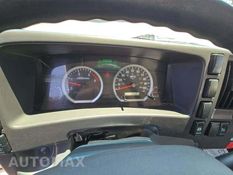 2020 Isuzu NPR HD Base Low Tilt – miniatura 9