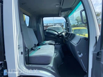 2020 Isuzu NRR Base Low Tilt - miniatura 5