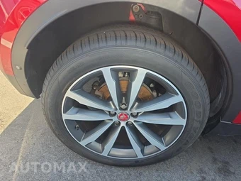 2020 Jaguar E-PACE SE – miniatura 10