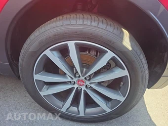 2020 Jaguar E-PACE SE – miniatura 11