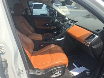2020 Jaguar E-PACE SE - miniatura 8