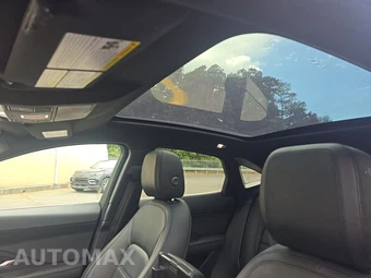 2020 Jaguar E-PACE SE – miniatura 18