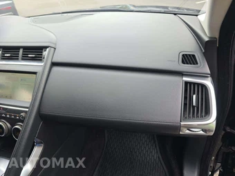 2020 Jaguar E-PACE SE – miniatura 16