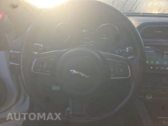 2020 Jaguar F-PACE 25t Premium – miniatura 10