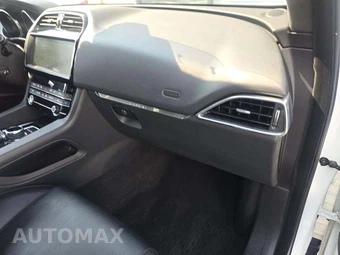 2020 Jaguar F-PACE 25t Premium - miniatura 19