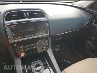 2020 Jaguar F-PACE 25t Premium - miniatura 10