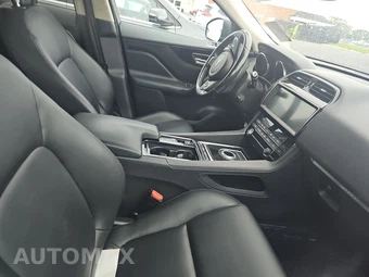 2020 Jaguar F-PACE 25t Premium - miniatura 8