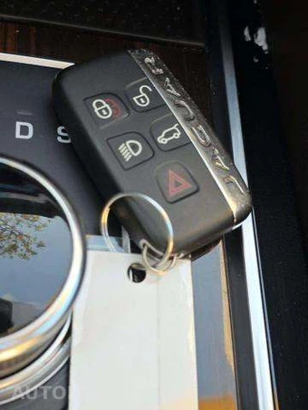 2020 Jaguar F-PACE 25t Prestige – miniatura 8