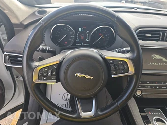 2020 Jaguar F-PACE 25t Prestige – miniatura 10