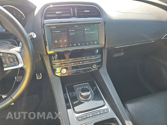 2020 Jaguar F-PACE S – miniatura 11