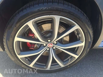 2020 Jaguar F-PACE SVR – miniatura 23
