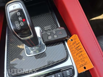 2020 Jaguar F-PACE SVR – miniatura 8
