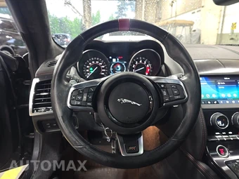 2020 Jaguar F-TYPE P300 Coupe – miniatura 10