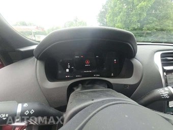 2020 Jaguar XE R-Dynamic S – miniatura 9