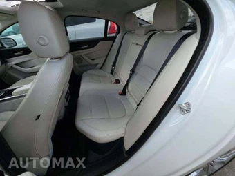 2020 Jaguar XE S – miniatura 13