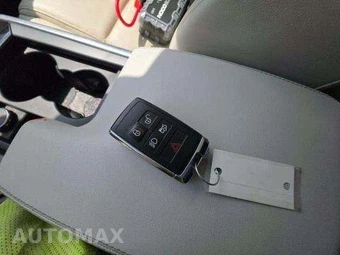 2020 Jaguar XE S – miniatura 8