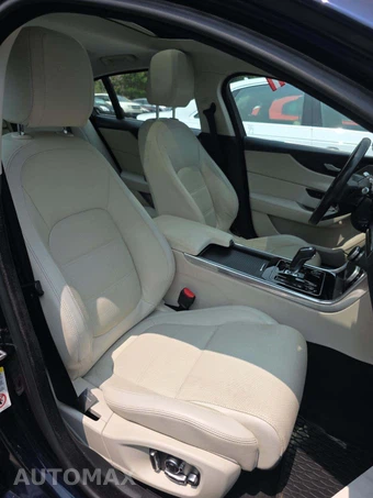 2020 Jaguar XE S – miniatura 18