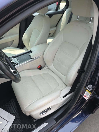 2020 Jaguar XE S – miniatura 6