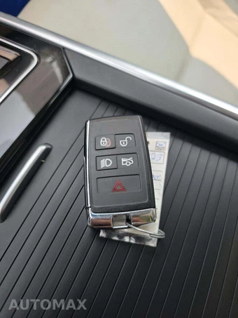 2020 Jaguar XE S – miniatura 8