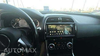 2020 Jaguar XE S – miniatura 10