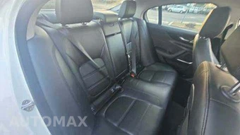 2020 Jaguar XE S – miniatura 16
