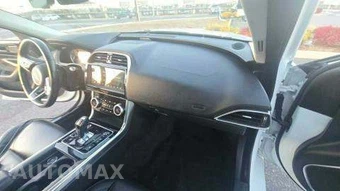 2020 Jaguar XE S – miniatura 19