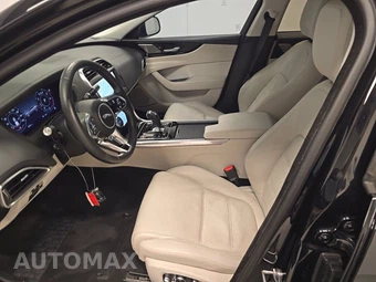 2020 Jaguar XE S – miniatura 7