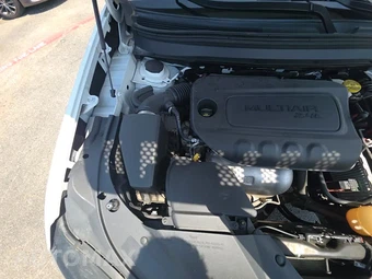 2020 Jeep Cherokee Altitude Edition - miniatura 24