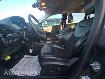 2020 Jeep Cherokee Altitude Edition - miniatura 13