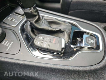 2020 Jeep Cherokee Altitude Edition - miniatura 8