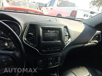2020 Jeep Cherokee Altitude Edition - miniatura 11