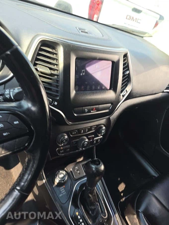 2020 Jeep Cherokee Altitude Edition - miniatura 10
