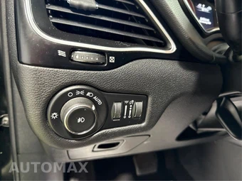 2020 Jeep Cherokee Altitude Edition - miniatura 17