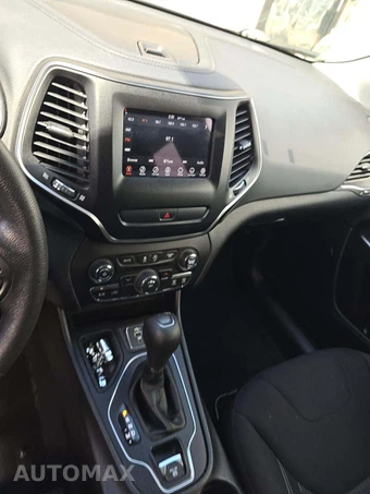2020 Jeep Cherokee Latitude - miniatura 10