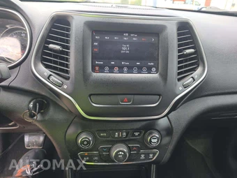 2020 Jeep Cherokee Latitude - miniatura 7