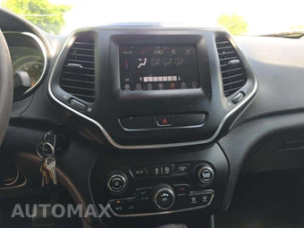 2020 Jeep Cherokee Latitude - miniatura 7