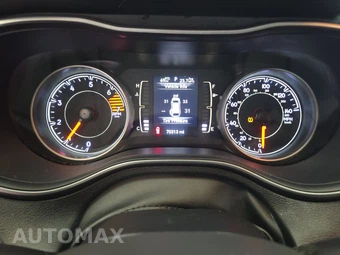 2020 Jeep Cherokee Latitude Plus - miniatura 12