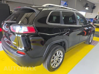 2020 Jeep Cherokee Latitude Plus - miniatura 4