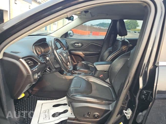 2020 Jeep Cherokee Latitude Plus - miniatura 7