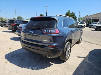 2020 Jeep Cherokee Latitude Plus - miniatura 3