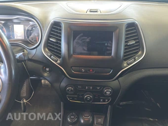 2020 Jeep Cherokee Latitude Plus - miniatura 11