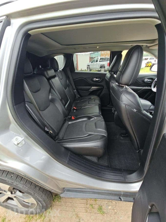 2020 Jeep Cherokee Limited - miniatura 13