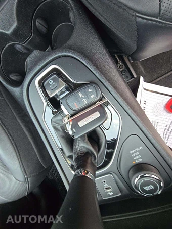 2020 Jeep Cherokee Limited - miniatura 8