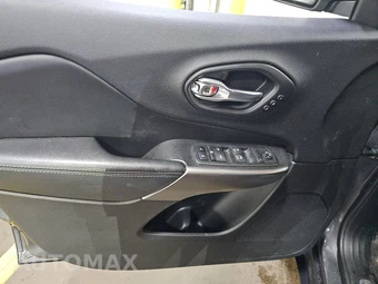2020 Jeep Cherokee Limited - miniatura 9
