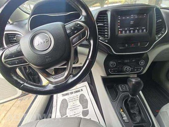 2020 Jeep Cherokee Lux - miniatura 10
