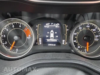 2020 Jeep Cherokee Lux - miniatura 15