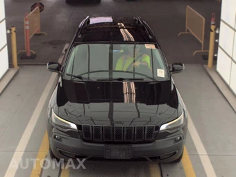 2020 Jeep Cherokee North Edition - miniatura 2