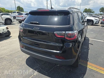 2020 Jeep Compass High Altitude Edition - miniatura 4